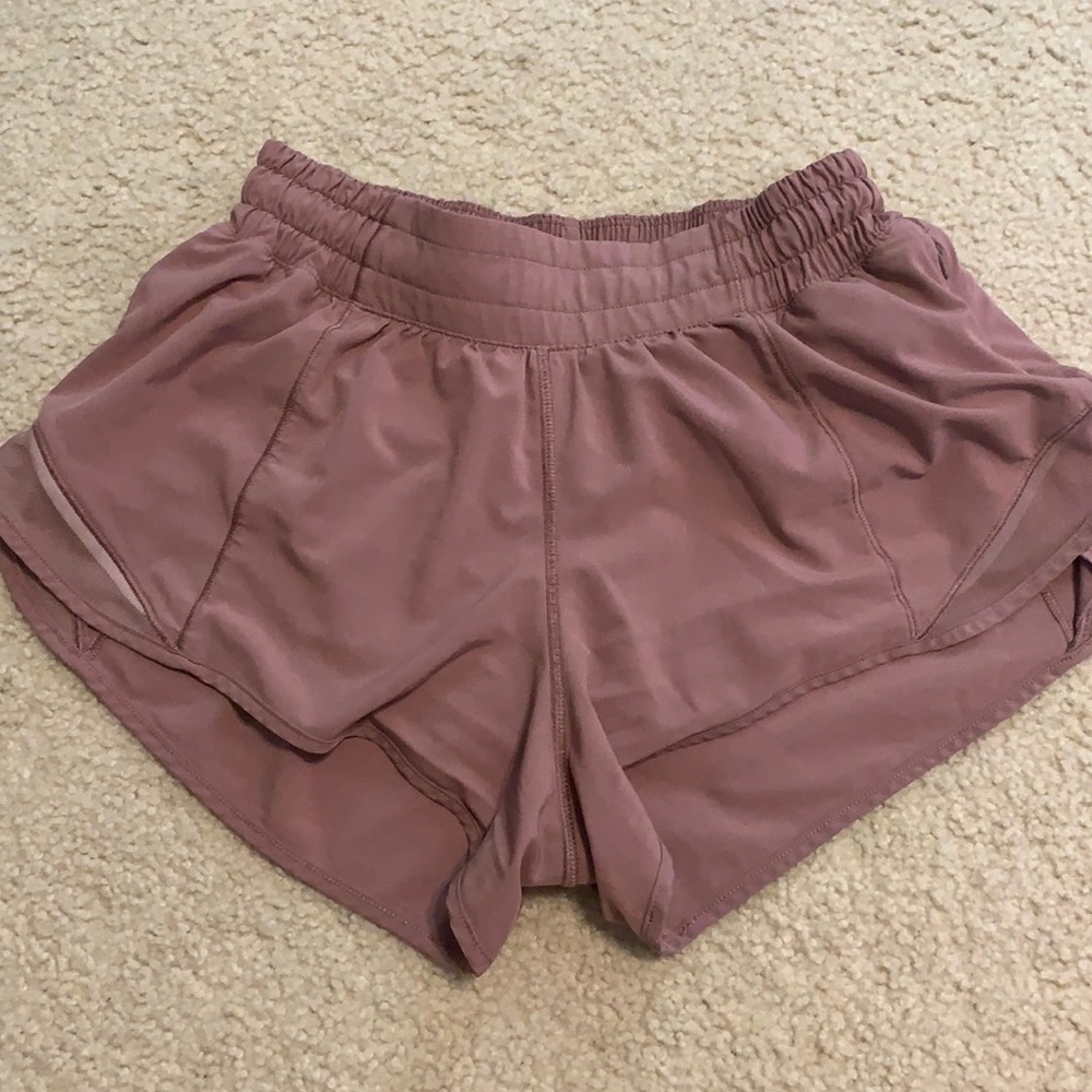 Lululemon Hotty Hot Shorts Mauve
